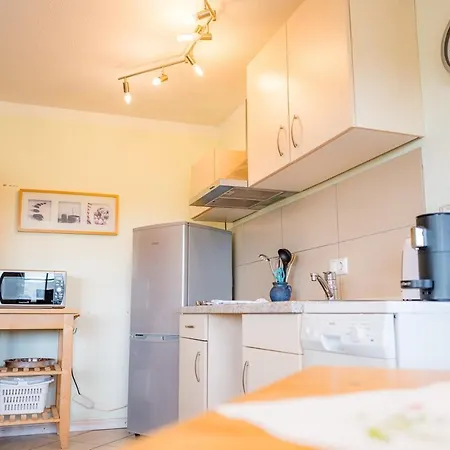 Landhof Apartment *